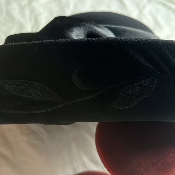 ML Studio Hat , Derby Hat, Church Hat Black Big Bow Wide Rim Millinery - Picture 12 of 15